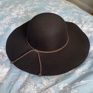 Altar’d State wide brim hat